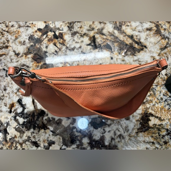 The Sak orange cream color Leather Shoulder Bag - Picture 11 of 13
